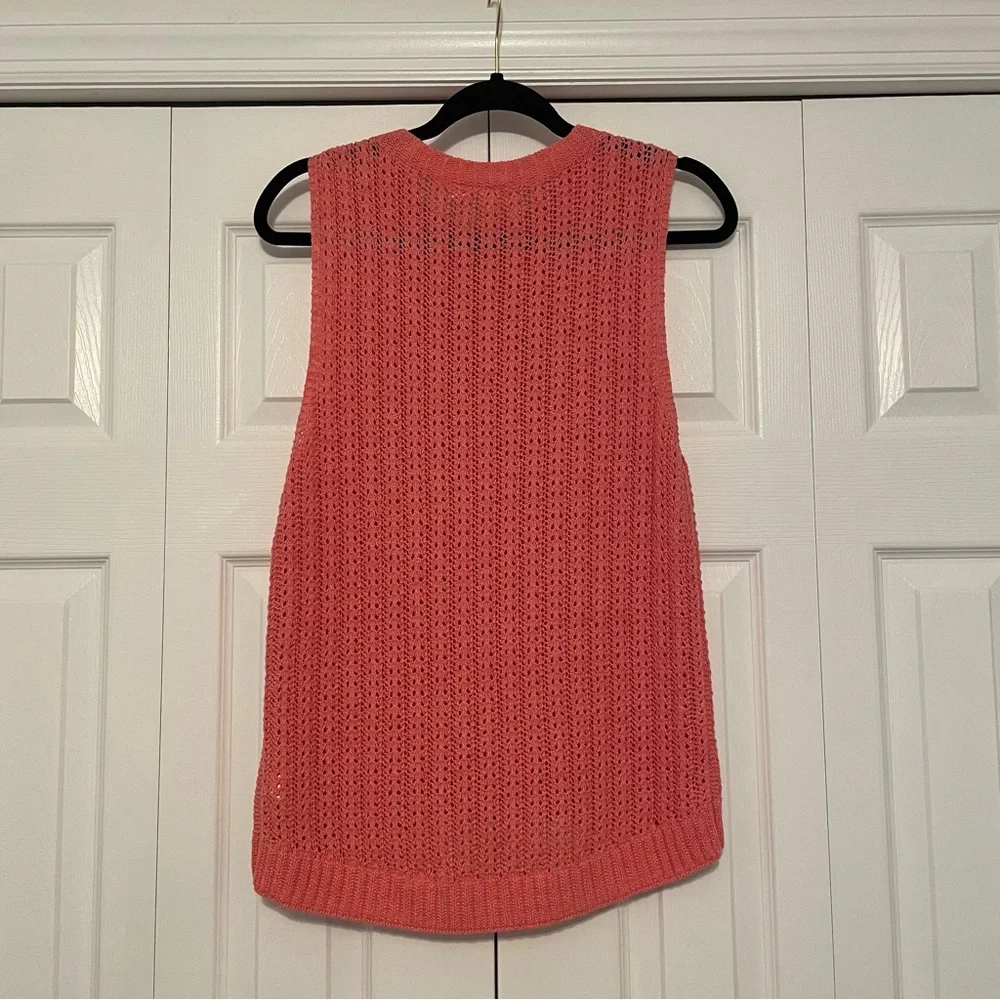 GAP tank top - Picture 3 of 3